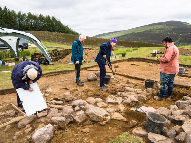 Lair excavation 2013 © George Logan